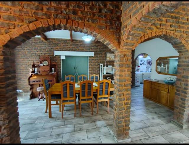 4 BEDROOM HOUSE FOR SALE IN KARENPARK